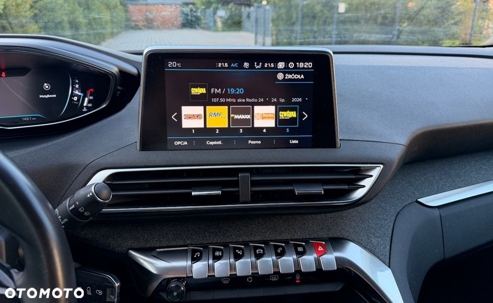 Peugeot 3008 1.2 PureTech Active S&S - 28