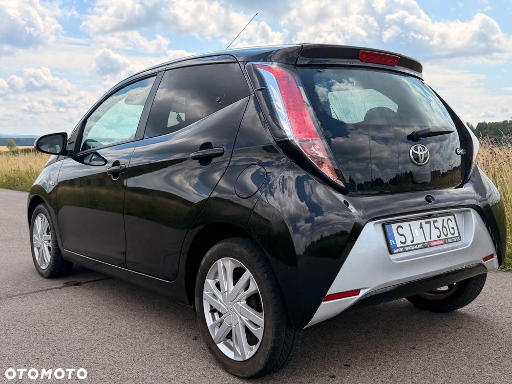 Toyota Aygo x-clusiv - 3