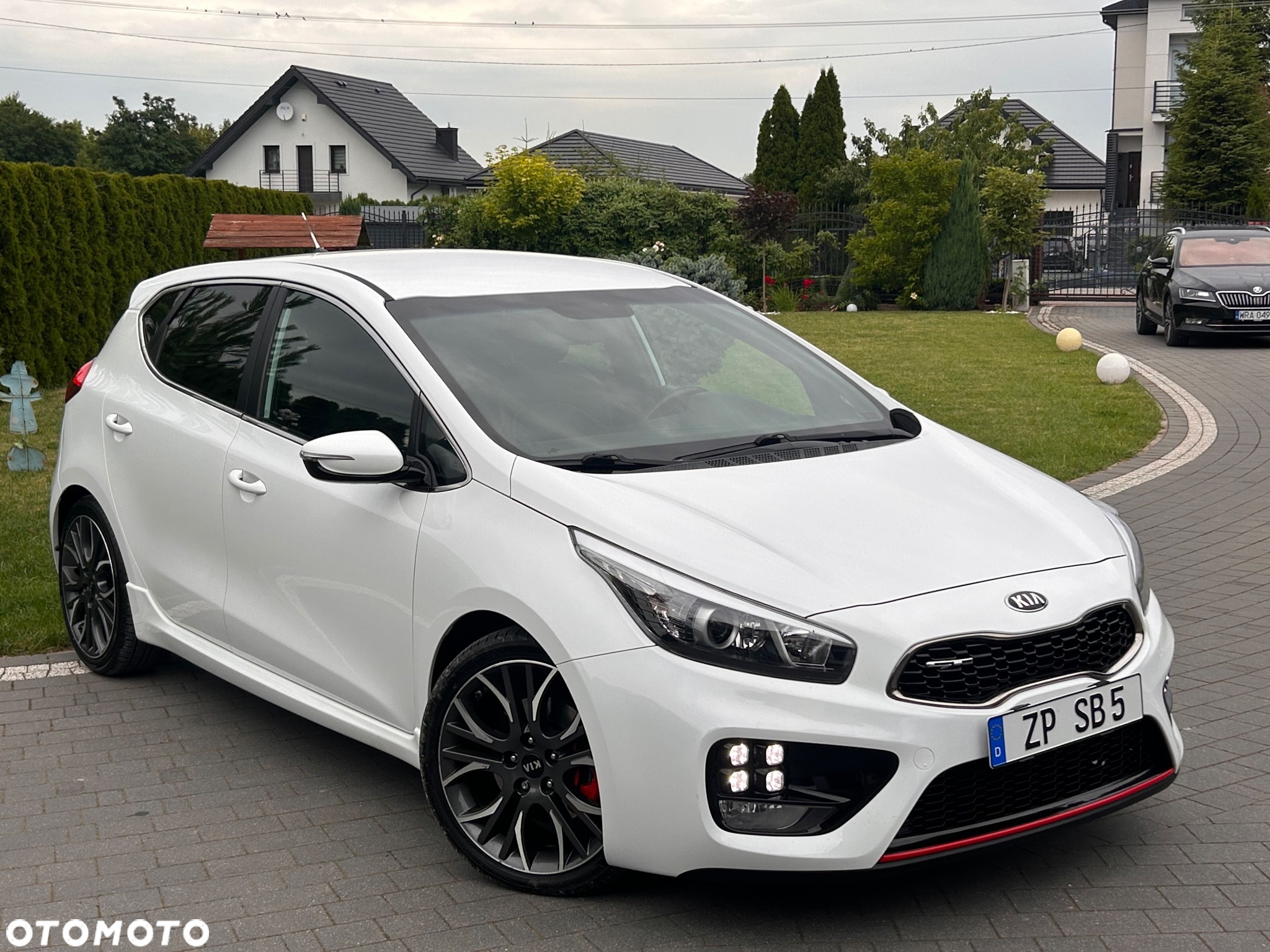 Kia Ceed 1.6 T-GDI GT-Track - 4