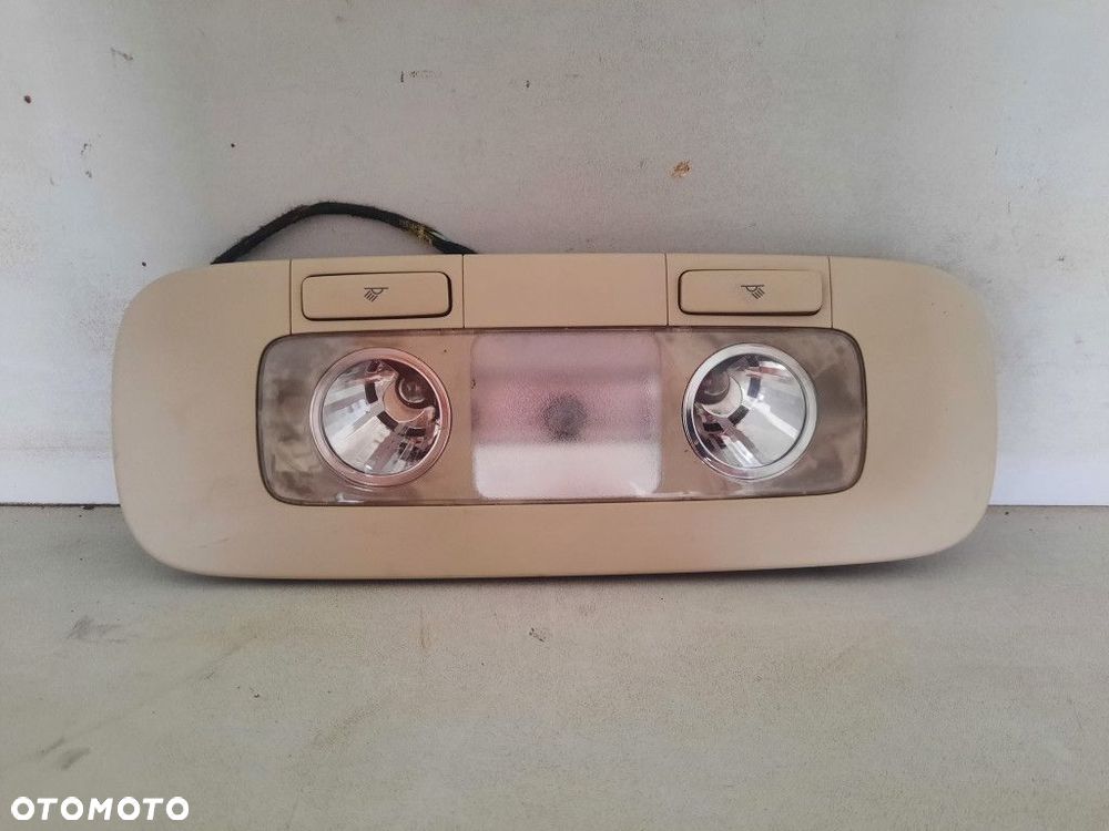 SKODA SUPERB 2 II 08-13 LAMPKA WNĘTRZA KABINY PODSUFITKI BEŻ 947-291 - 1