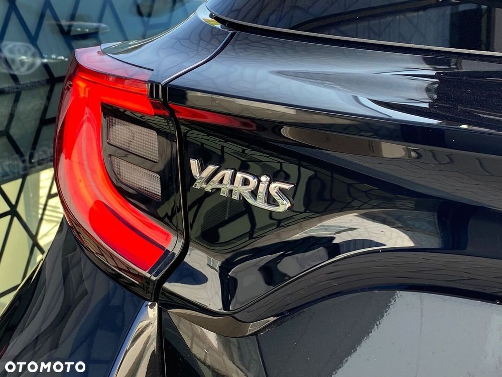 Toyota Yaris Hybrid 1.5 Style - 35