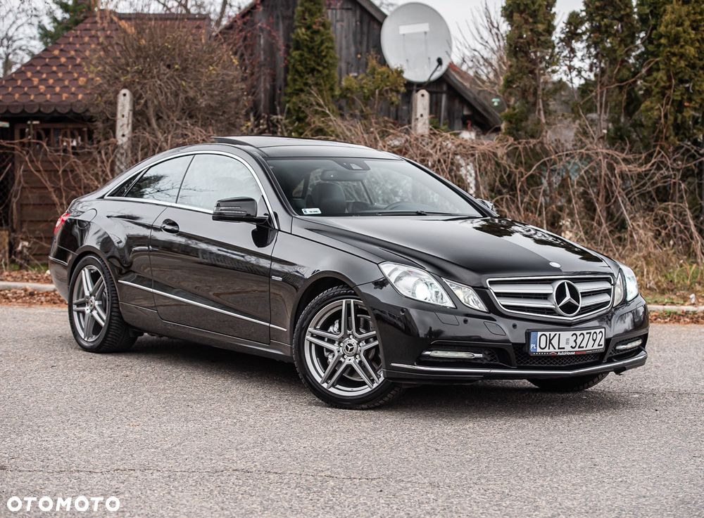 Mercedes-Benz Klasa E 250 CGI BlueEFFICIENCY Automatik Avantgarde - 2