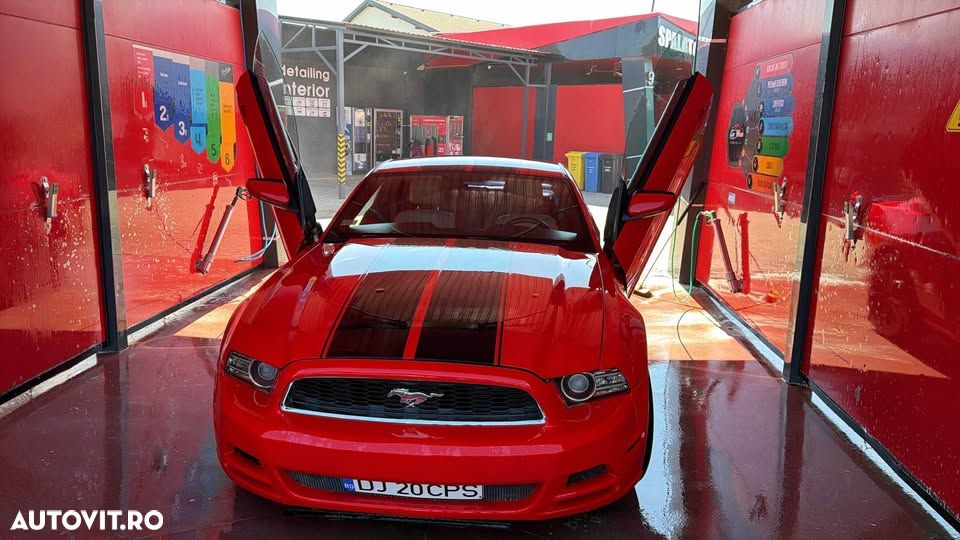 Ford Mustang - 9