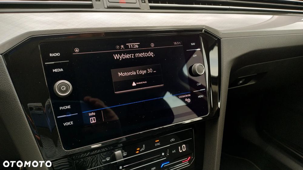 Volkswagen Passat 2.0 TSI Business DSG - 12
