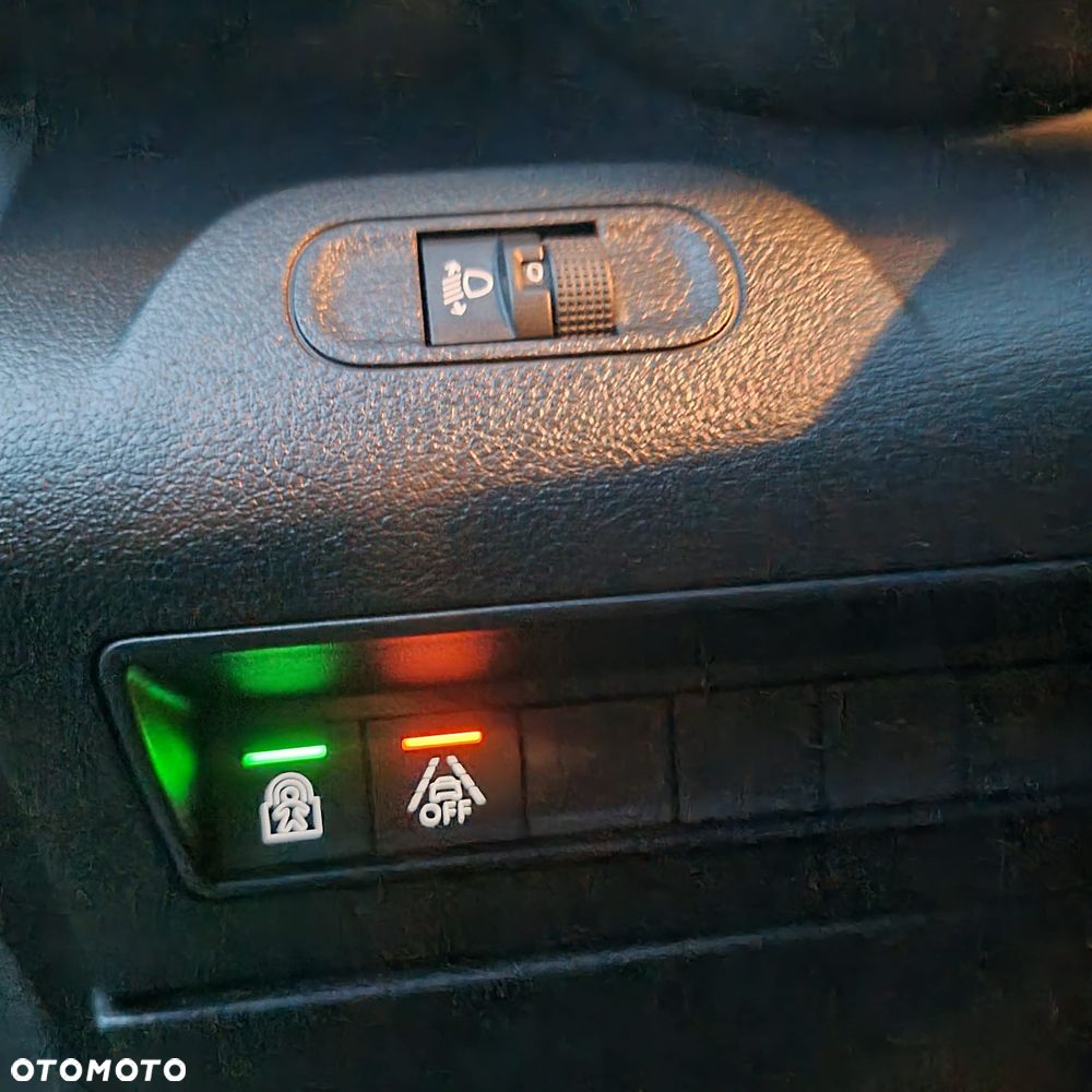 Citroën Berlingo M PureTech 130 EAT8 FEEL - 18