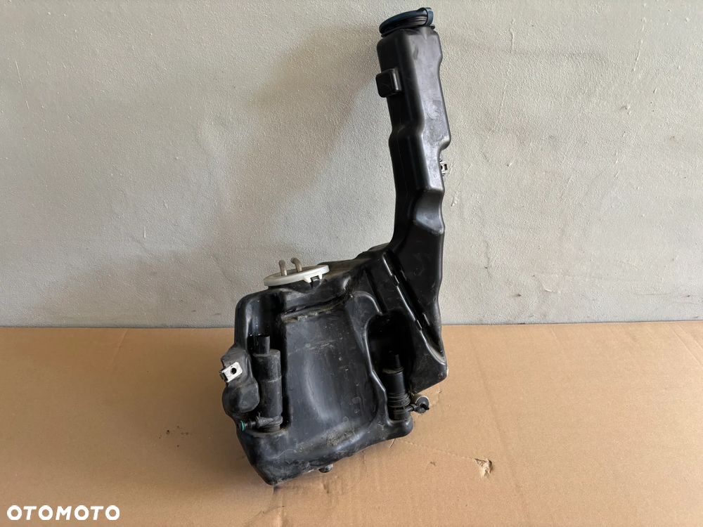 Mercedes C klasa w204 w212 zbiorniczek spryskiwaczy zbiornik xenon - 1