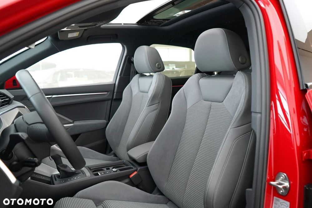 Audi Q3 Sportback - 15