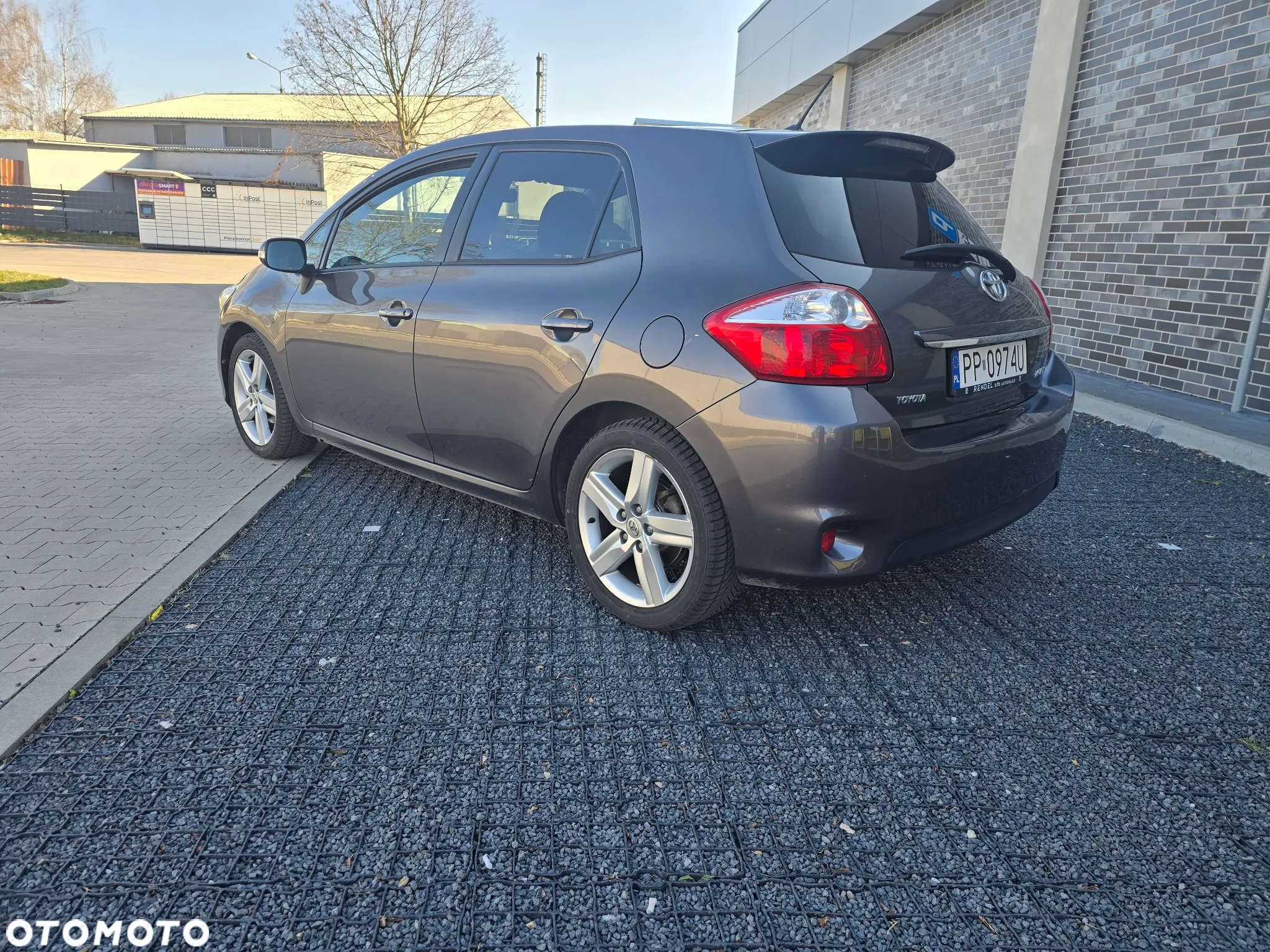 Toyota Auris 1.6 Premium + - 3
