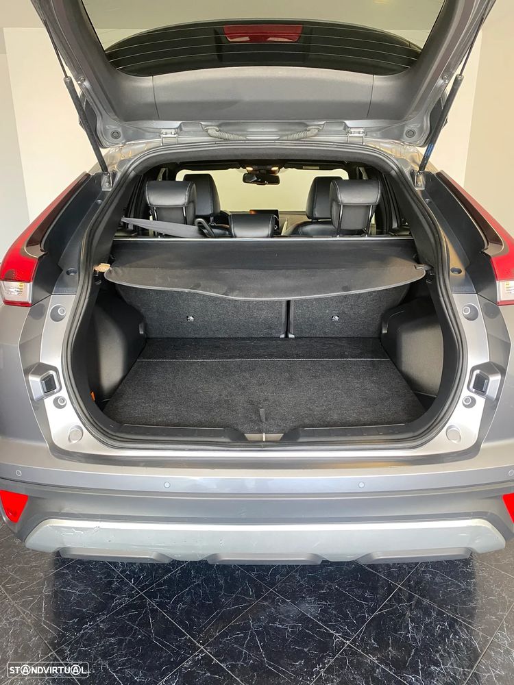 Mitsubishi Eclipse Cross 2.4 PHEV eMotion - 32