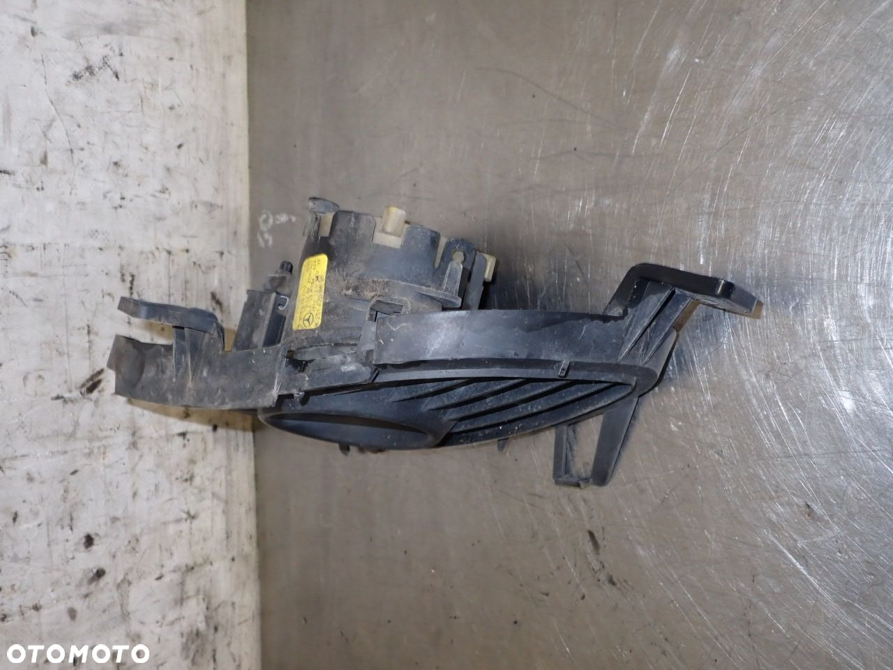 HALOGEN PRAWY MERCEDES-BENZ W169 A150 1.5 - 5
