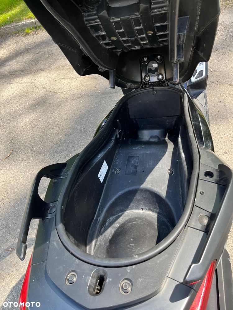 Yamaha X-max - 5