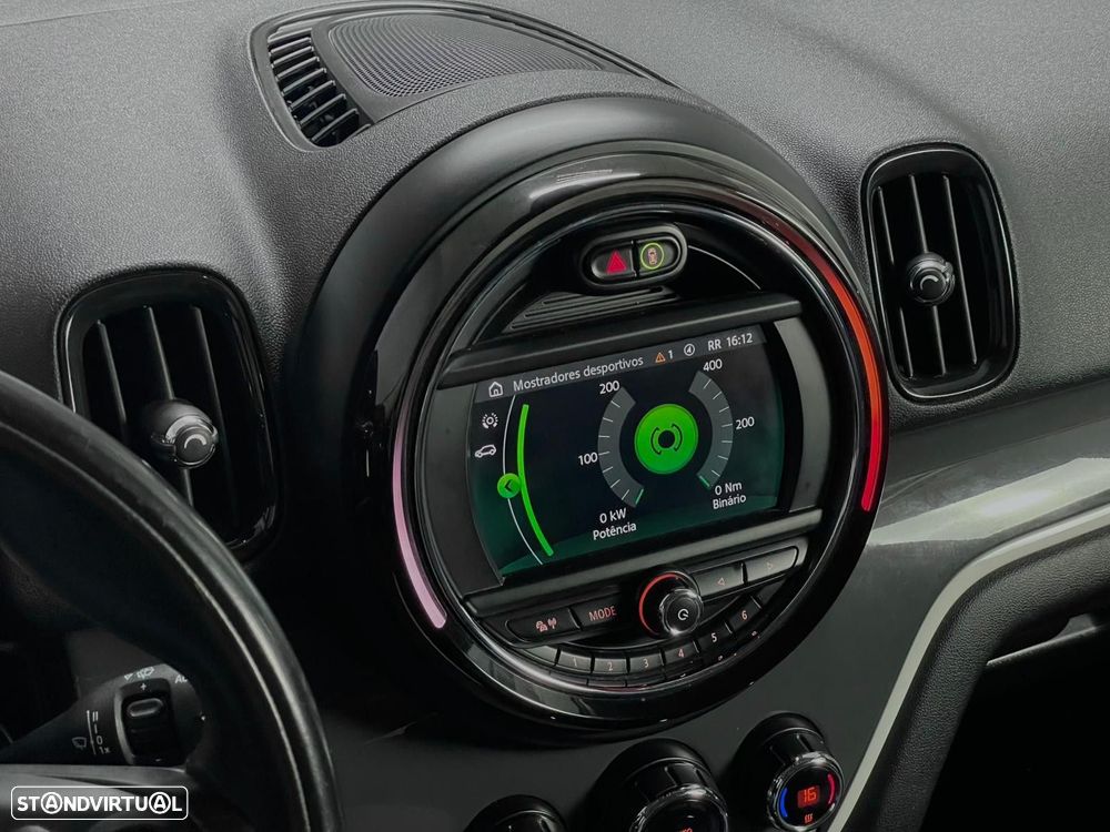 MINI Countryman Cooper SE ALL4 Auto - 22