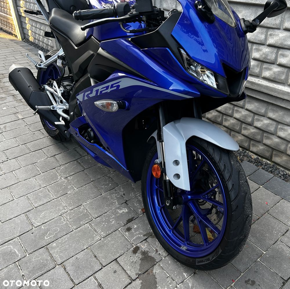 Yamaha YZF - 9