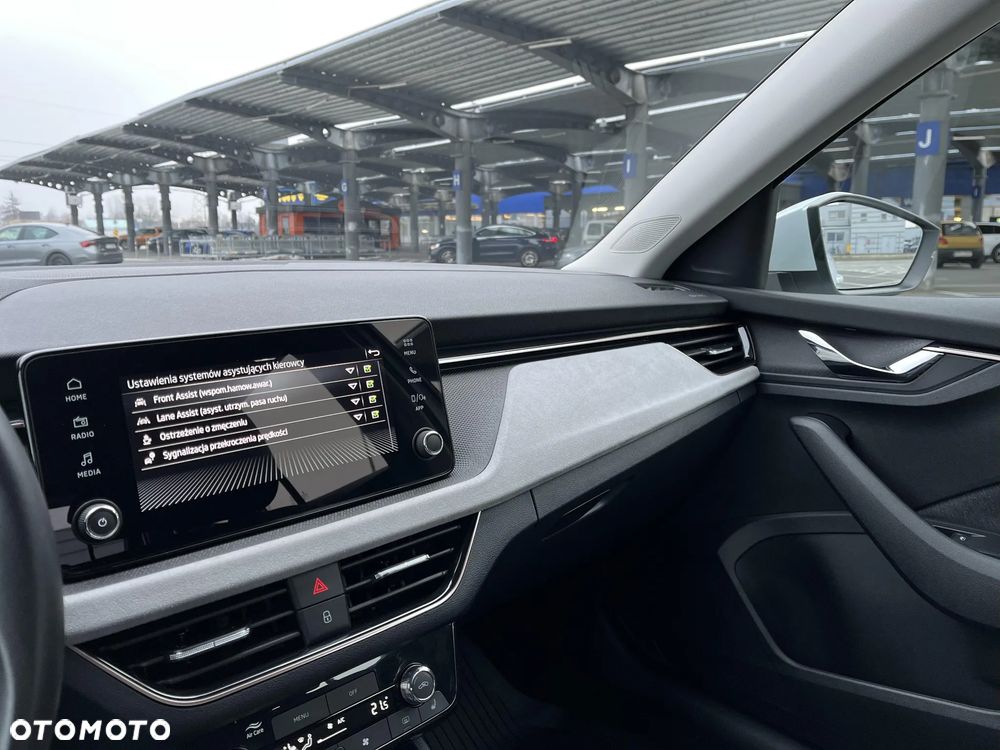 Skoda Scala 1.5 TSI Selection DSG - 35