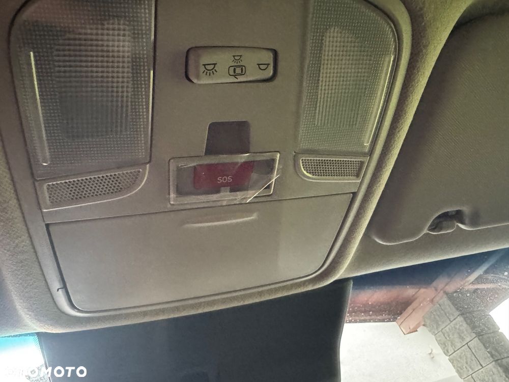 Hyundai Kona Electric 64kWh Executive - 16