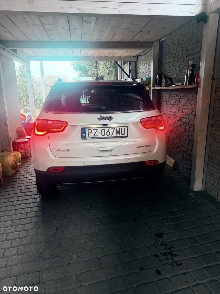 Jeep Compass 1.4 TMair Limited 4WD S&S - 26