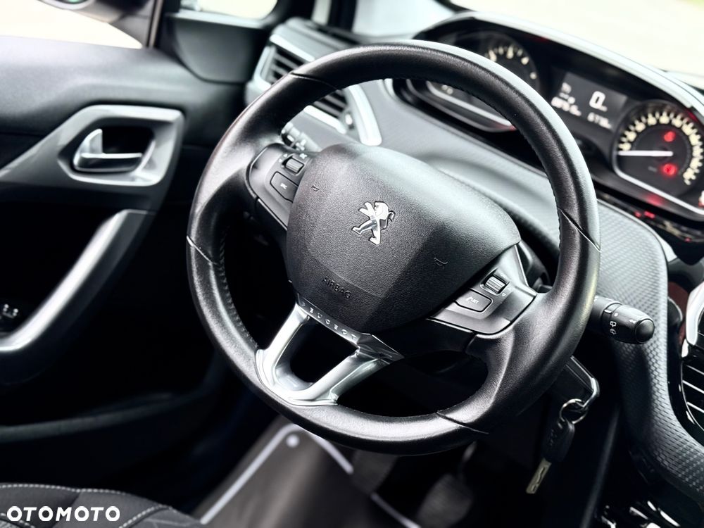 Peugeot 2008 1.2 Pure Tech GPF Allure S&S - 30