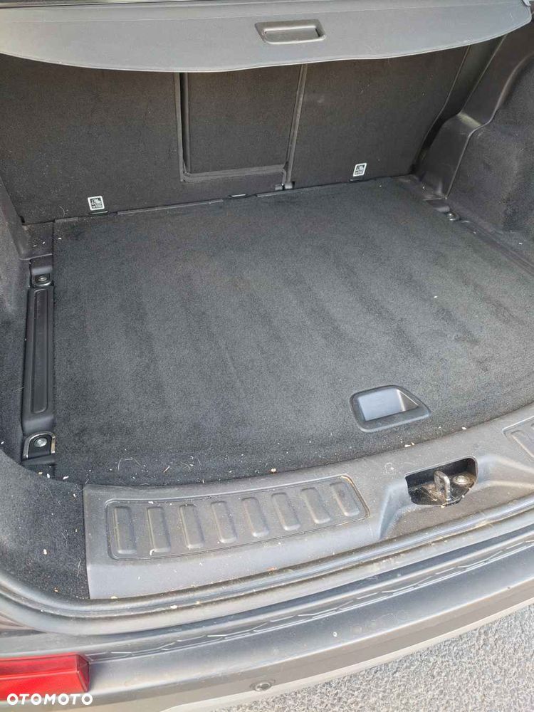 Land Rover Discovery Sport D180 SE - 26