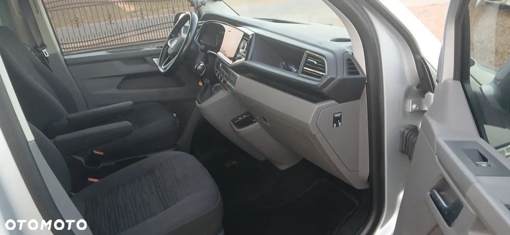 Volkswagen Caravelle 2.0 TDI L1 Comfortline DSG - 10