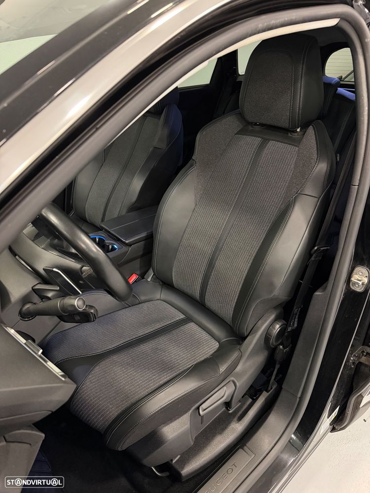 Peugeot 5008 PureTech 130 EAT8 Stop & Start Allure Pack - 8