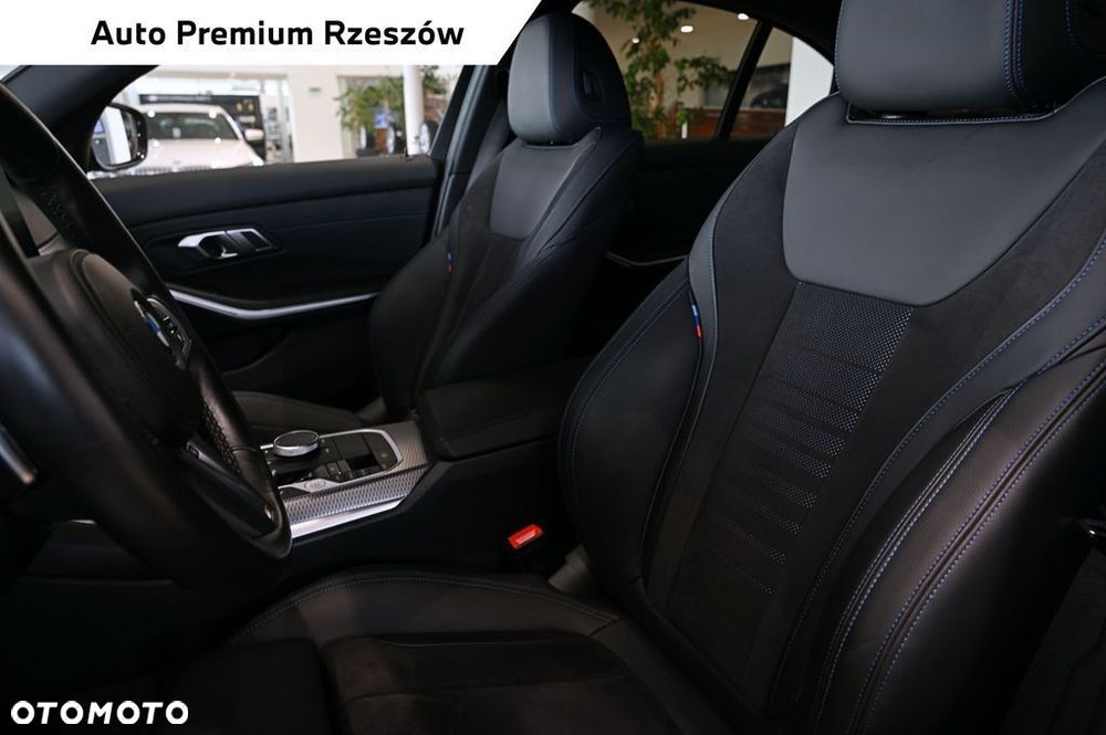 BMW Seria 3 320d xDrive mHEV M Sport - 10