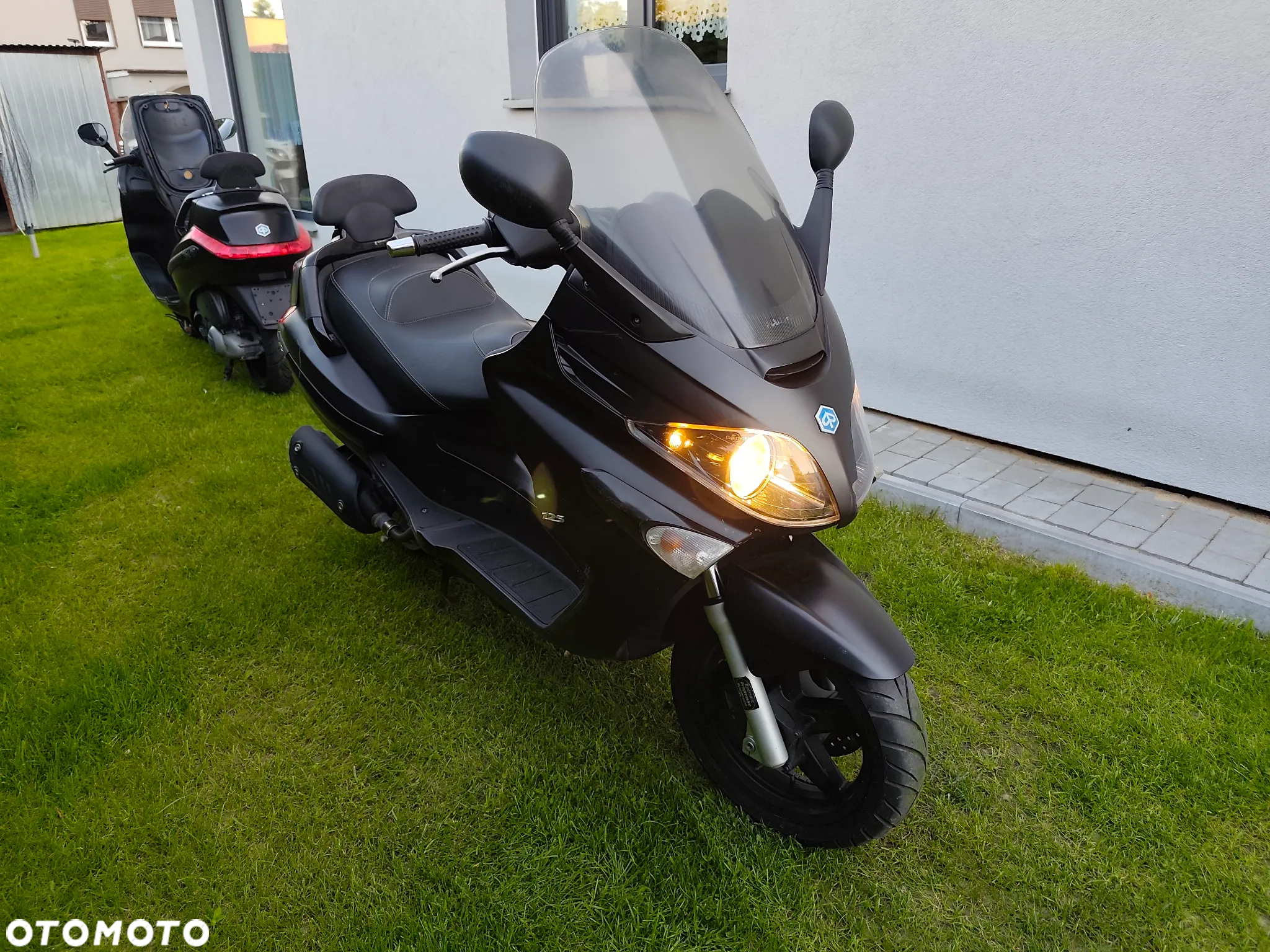Piaggio Xevo - 2