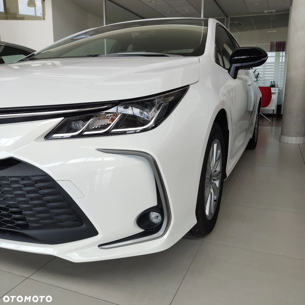 Toyota Corolla 1.8 Hybrid Comfort - 8