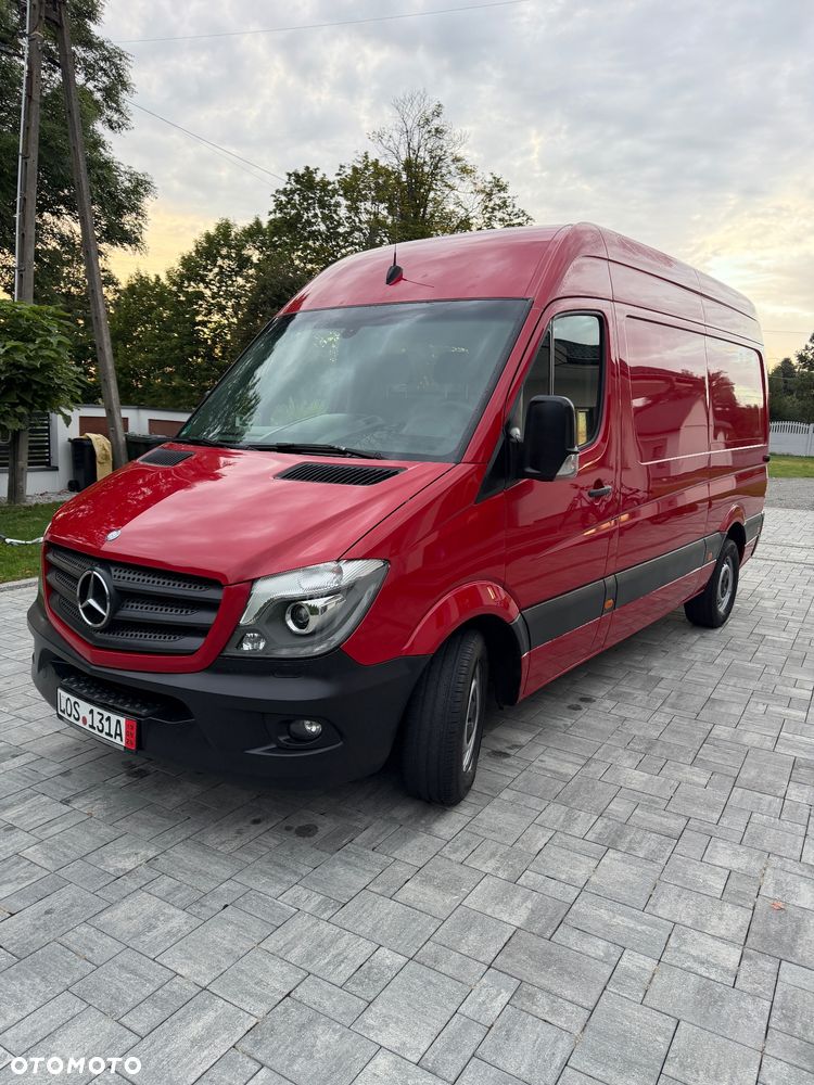 Mercedes-Benz Sprinter - 11