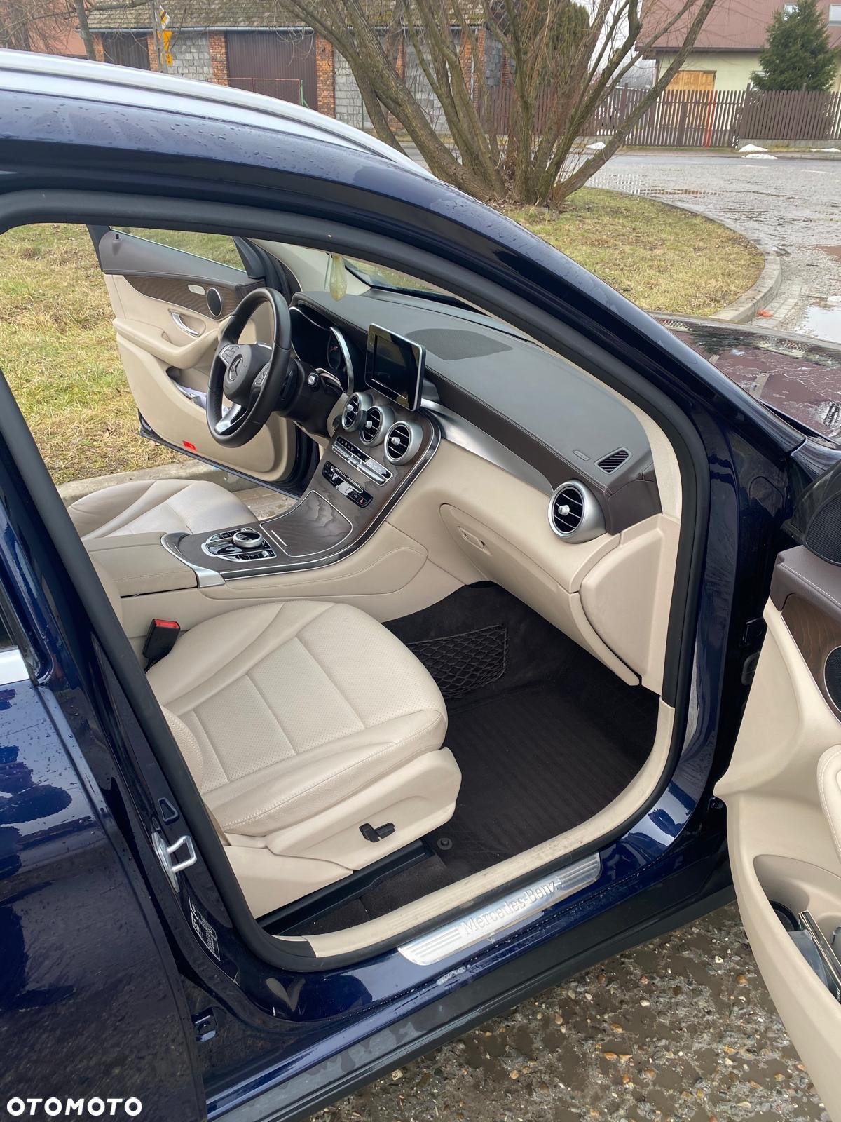 Mercedes-Benz GLC - 3