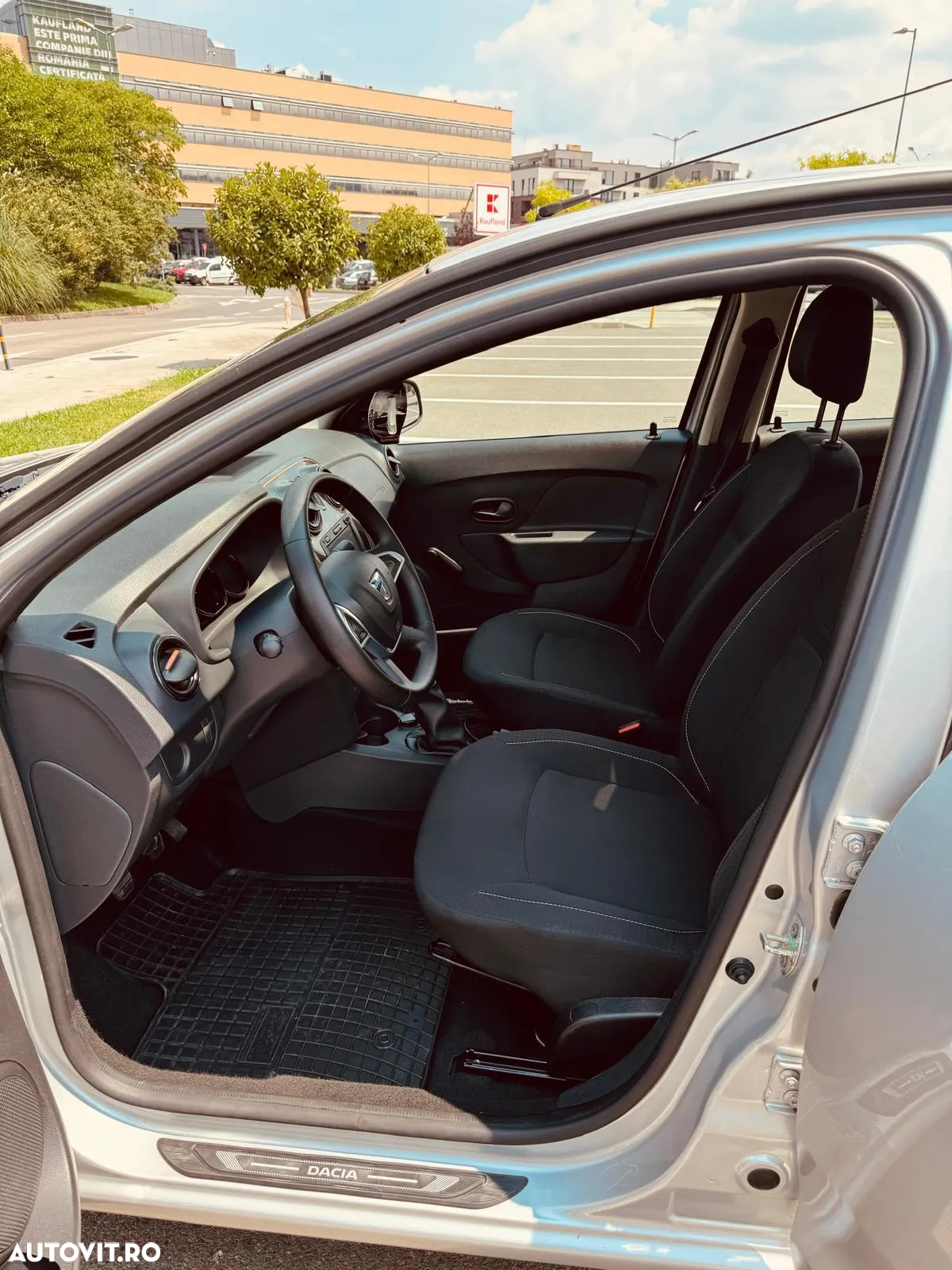 Dacia Logan MCV SCe 75 Laureate - 18