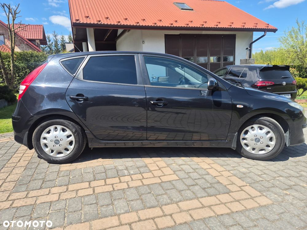 Hyundai i30 1.4 Classic + EU5 - 8
