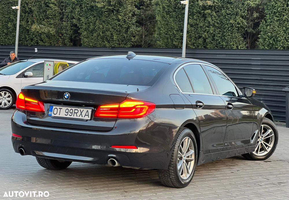BMW Seria 5 530i Aut. Luxury Line - 4