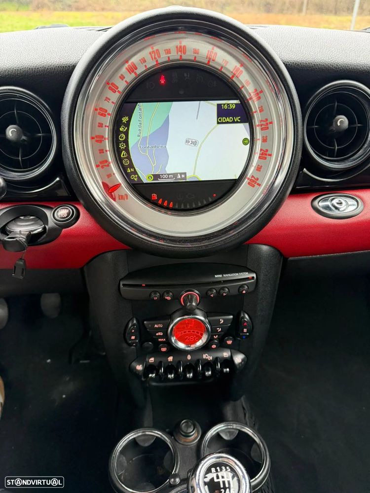 MINI Cabrio Cooper D - 11