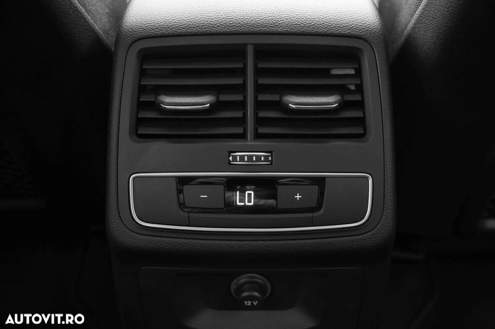 Audi A4 Limuzina 35 TDI S tronic MHEV S Line - 33