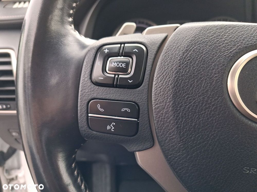 Lexus NX 300h Business Edition AWD - 23