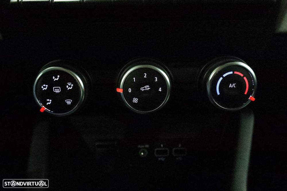 Renault Clio 1.0 TCe Evolution - 12