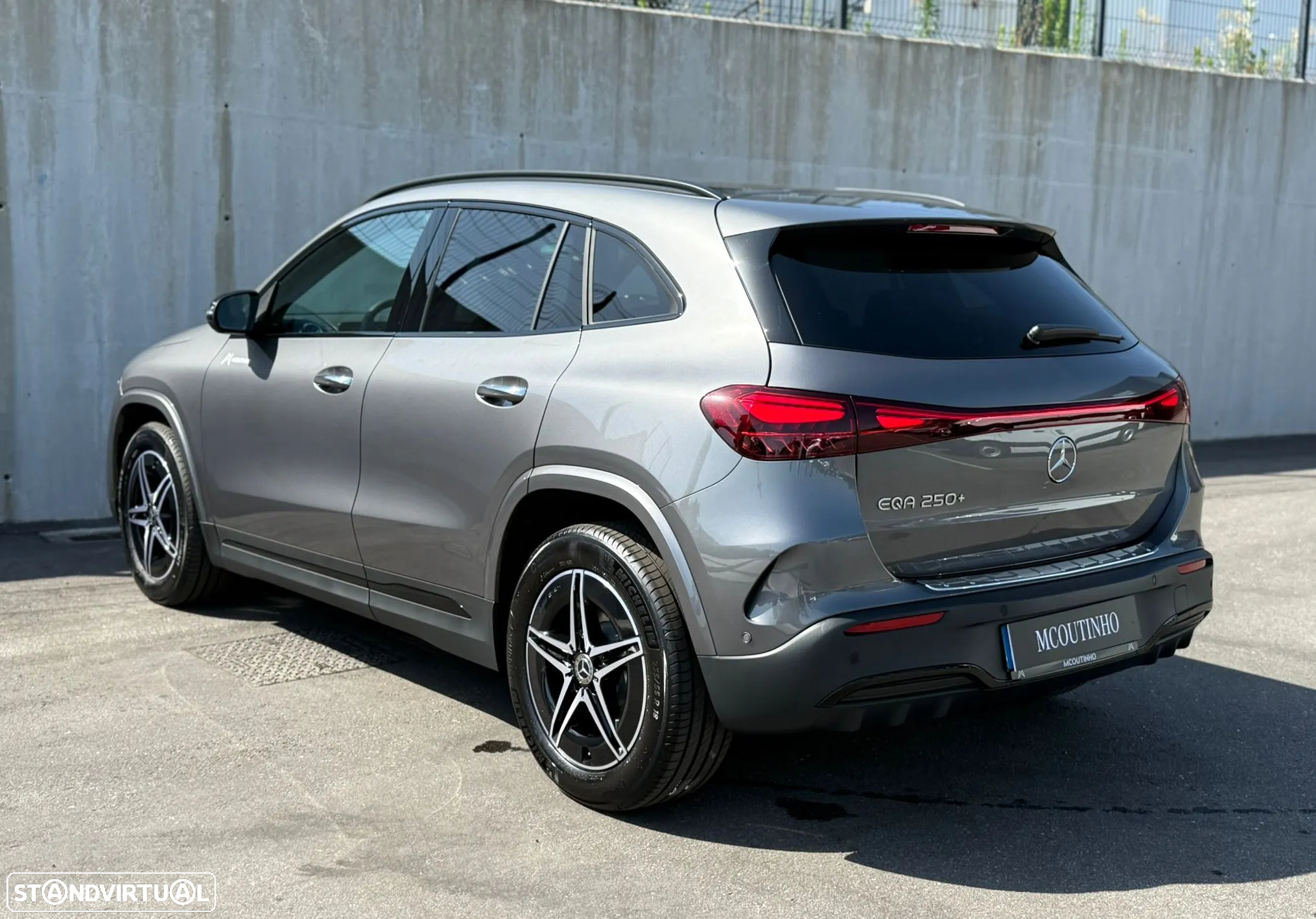 Mercedes-Benz EQA 250+ AMG Line - 4