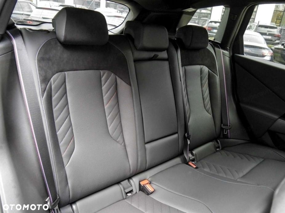 BMW X3 xDrive20 mHEV - 13