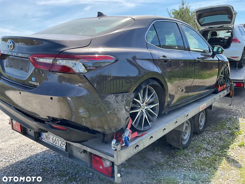 Toyota Camry Executive - 9
