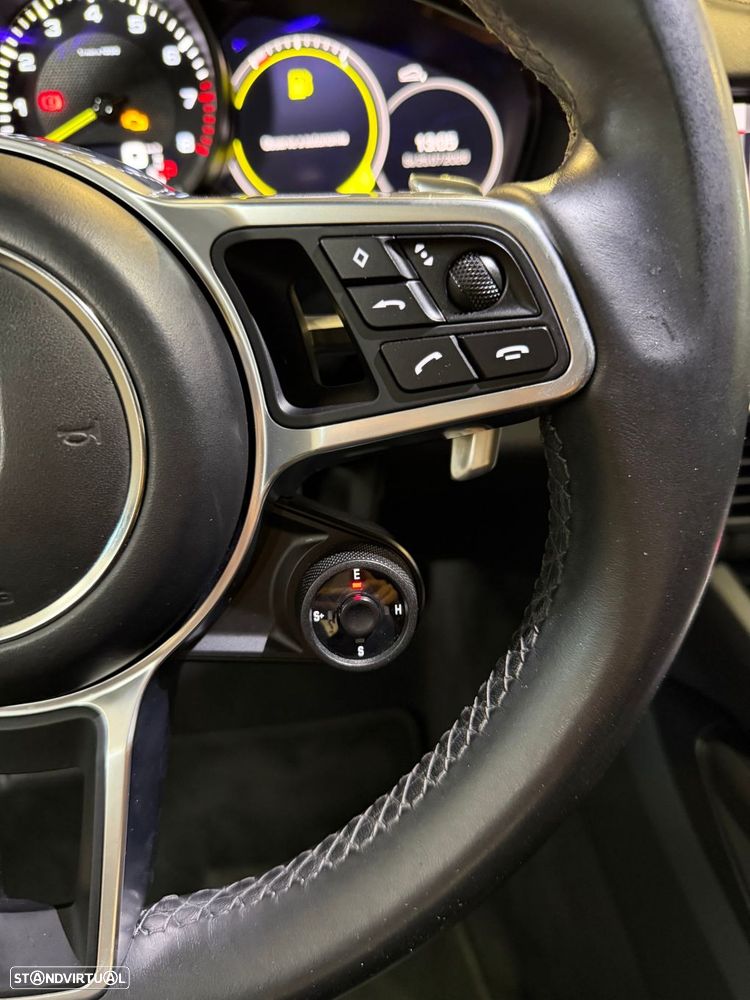 Porsche Cayenne E-Hybrid - 9