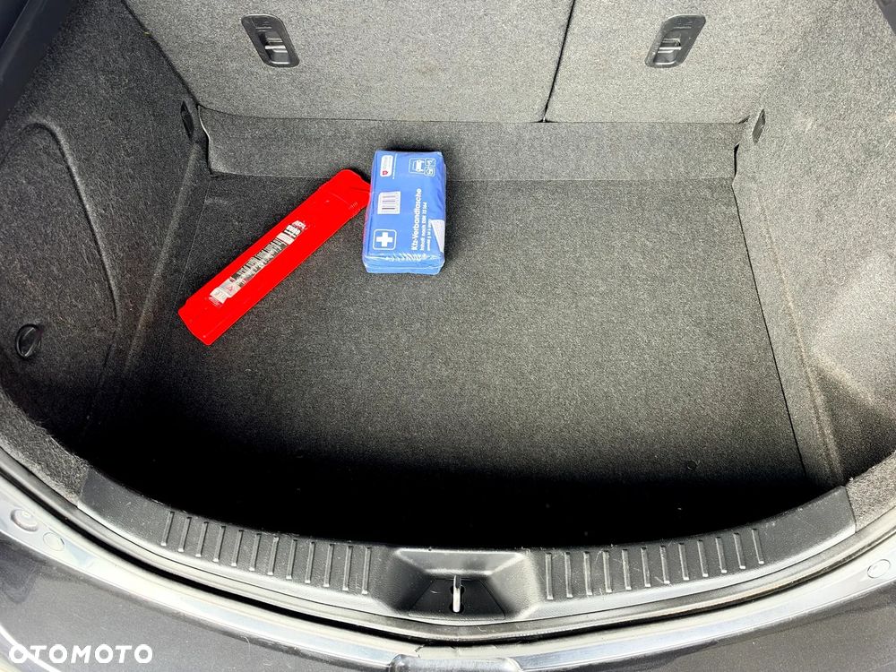 Mazda 3 1.6 Sport Exclusive - 9