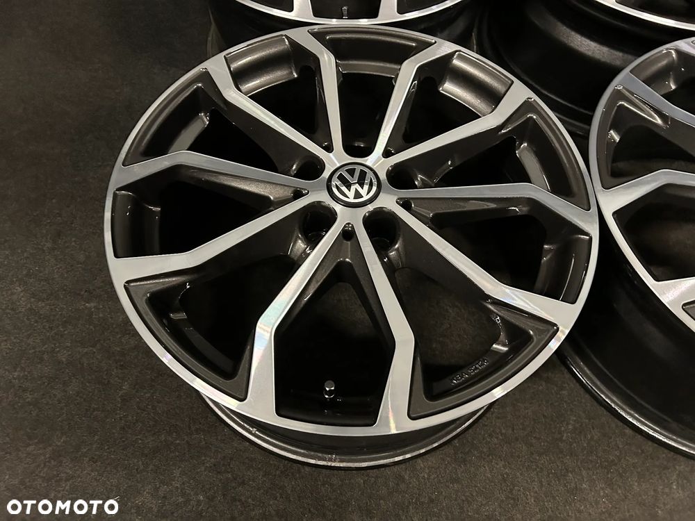 Alufelgi VW Golf 8, 7, 6, 5, Touran Caddy, Skoda Octavia III, II, Seat Leon 18 cali 5x112 4szt. Ładne! - 6