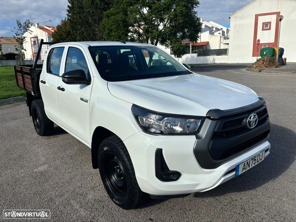 Toyota Hilux 2.4 D-4D 4WD CD CM