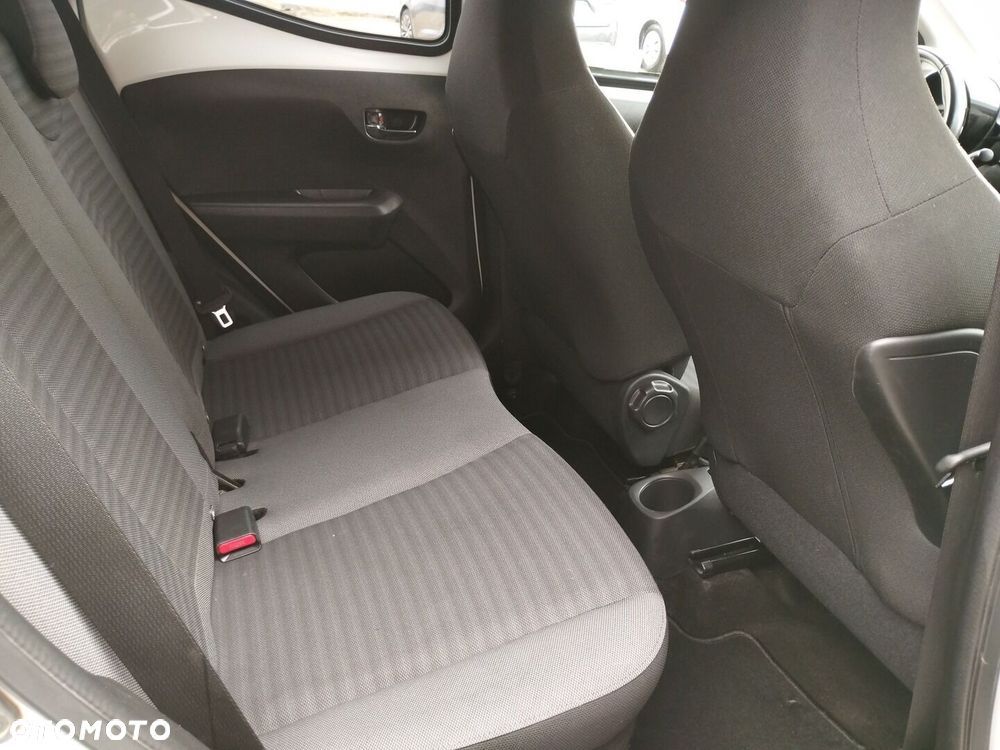 Toyota Aygo - 12