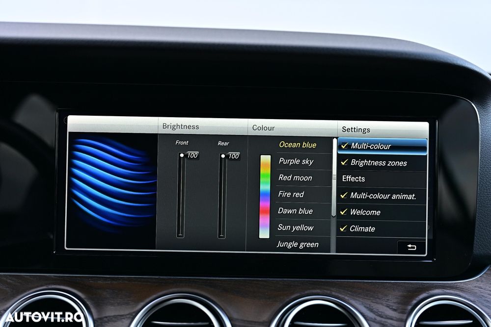 Mercedes-Benz E 220 d T-Modell 4MATIC Aut - 34