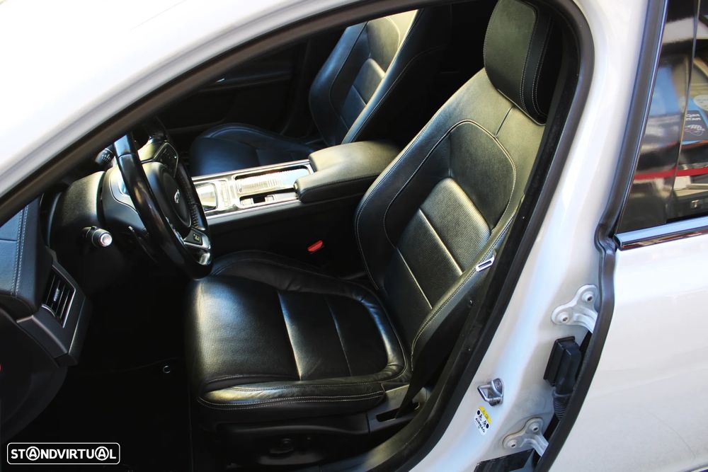 Jaguar XF E-Performance Aut. R-Sport - 24