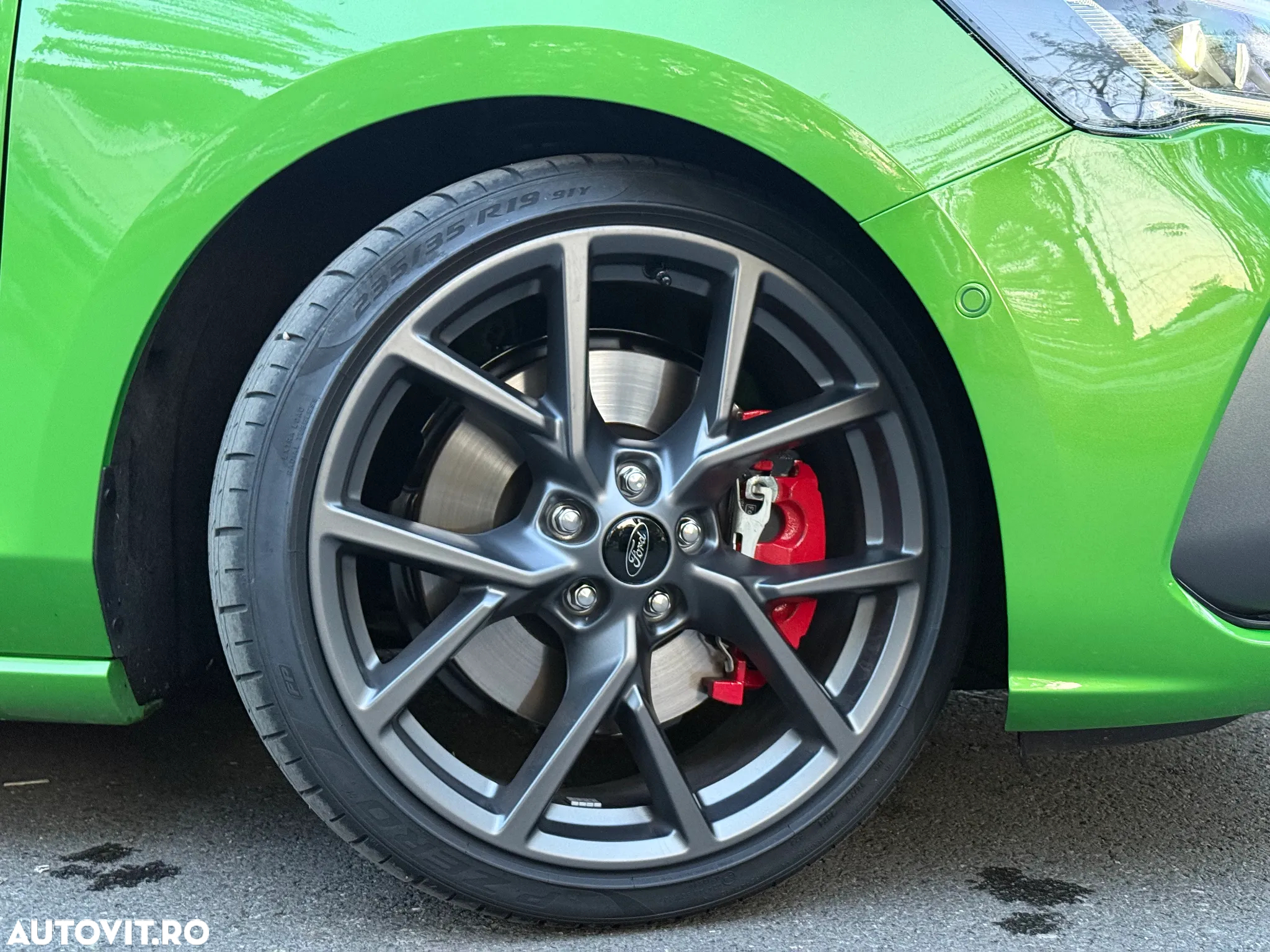 Ford Focus 2.3 Ecoboost ST X - 24