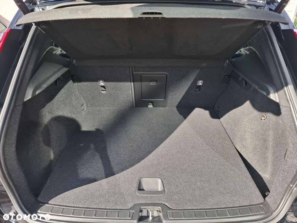 Volvo XC 40 - 39