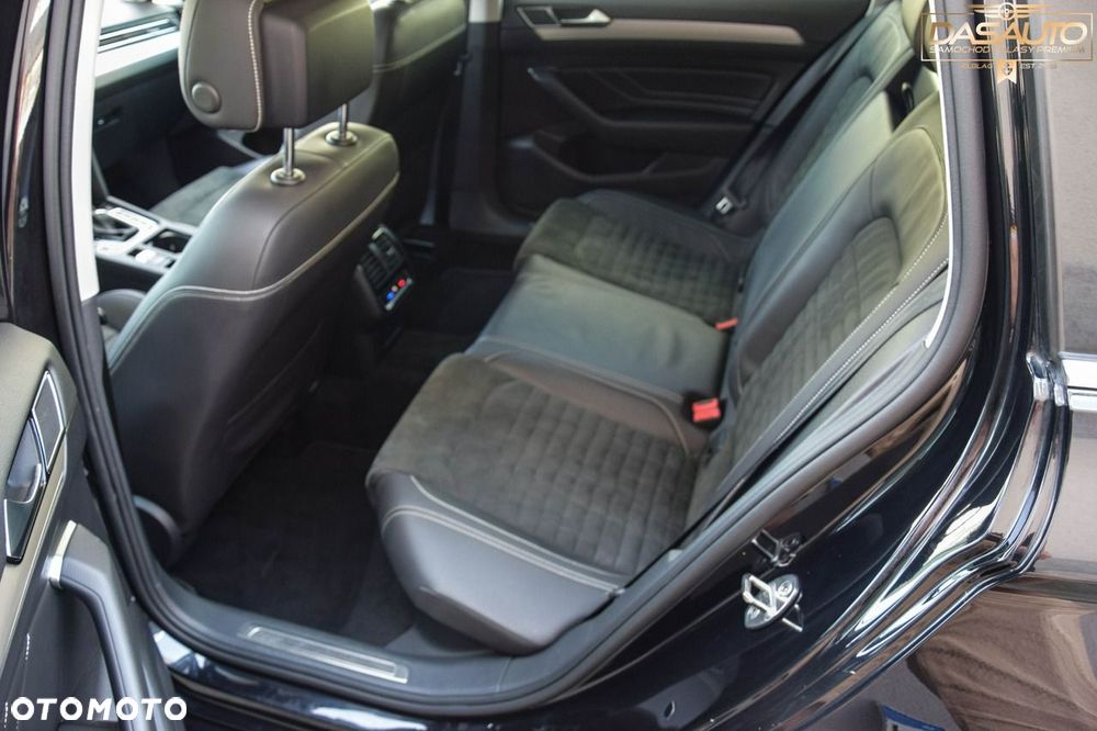 Volkswagen Passat - 29