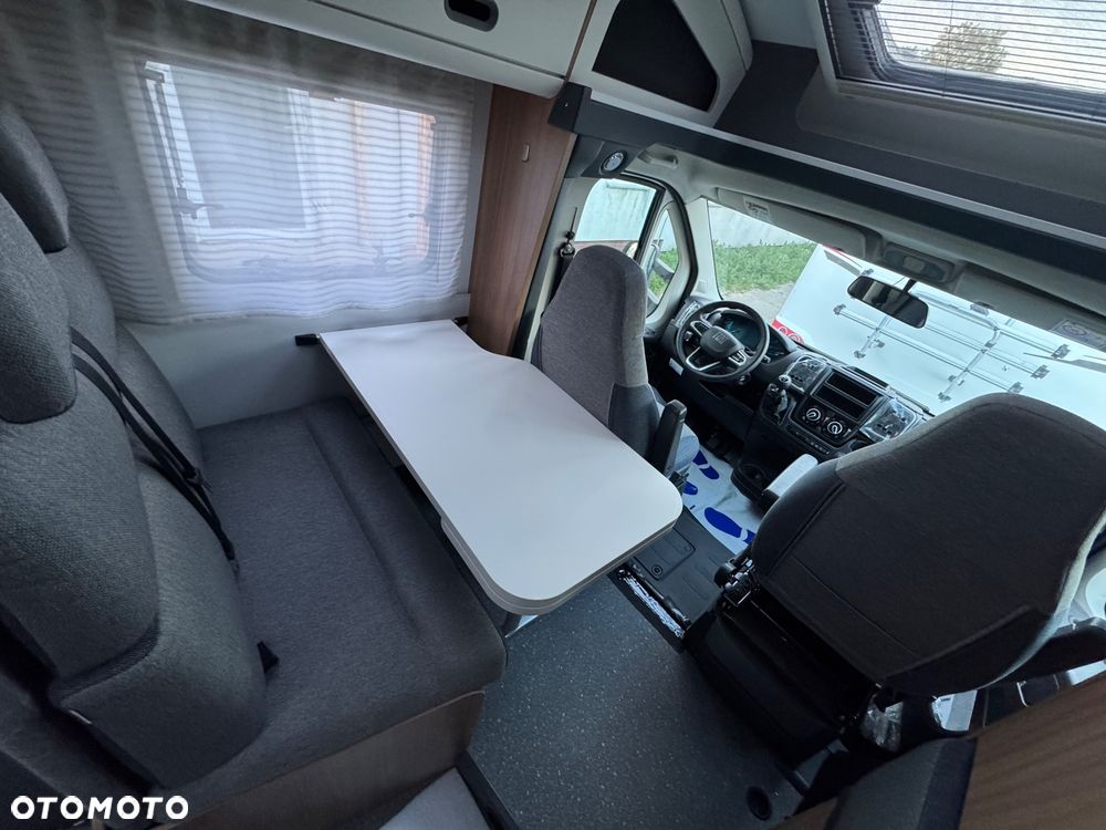 Sun Living by Adria S65SL - 10